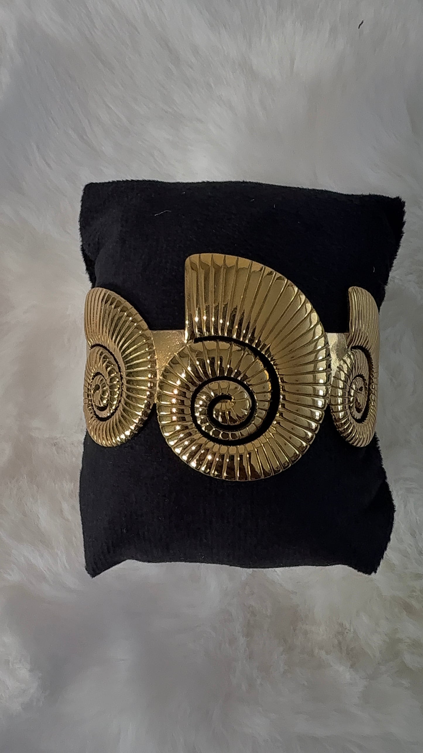 Schelp cuff